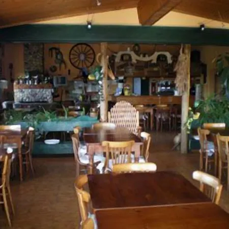 Aldea Del Trasgu فندق