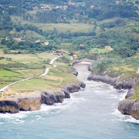 فندق Aldea Del Trasgu Cuerres