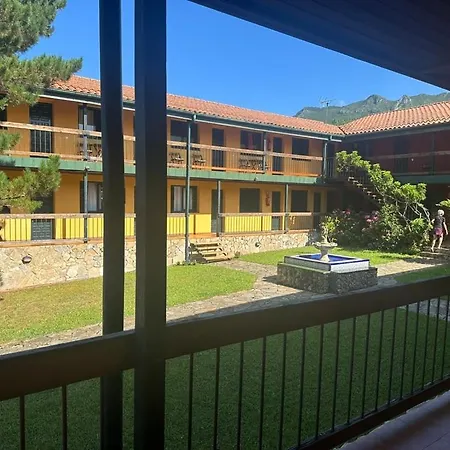 Hotel Aldea Del Trasgu